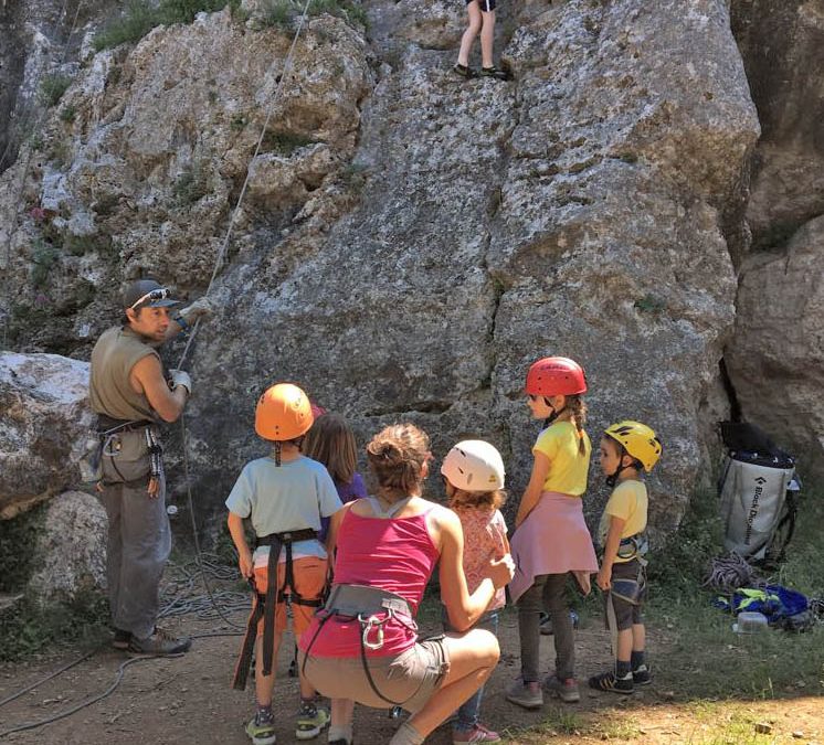 FAMILY CLIMBING