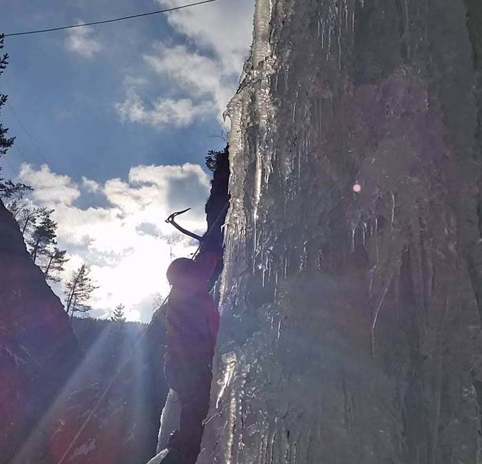 START OF 2019 ICE CLIMBING COURSE