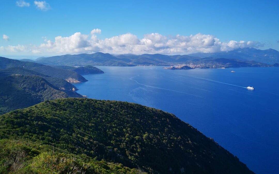 EASTER TREKKING: Great Crossing of Elba Island 2023